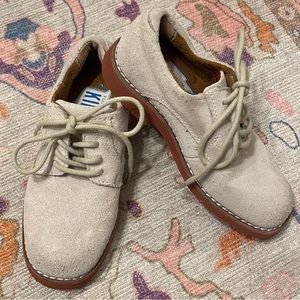 Florsheim Kids cream suede bucks
